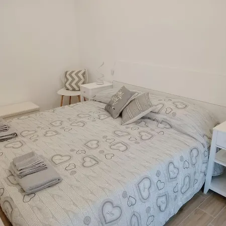 Alex's House شقة